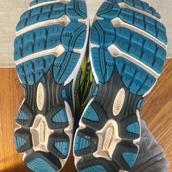 Saucony Cohesion 9 Kids Running Shoes - Neon Yellow and Black Size 7 - Picture 6 of 6